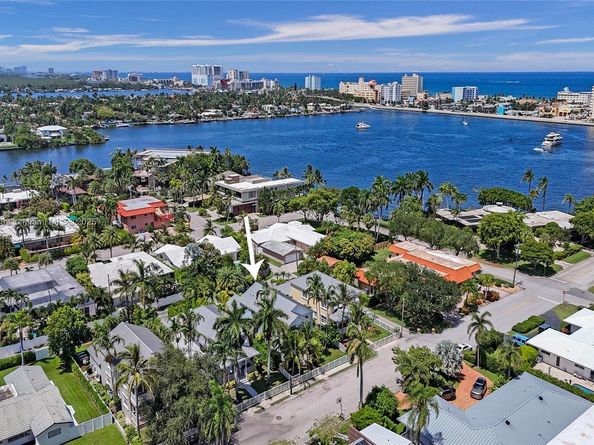 919 Adams St, Hollywood FL 33019