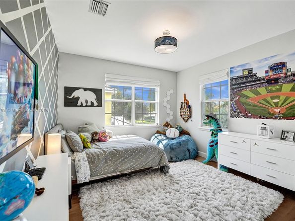 919 Adams St, Hollywood FL 33019