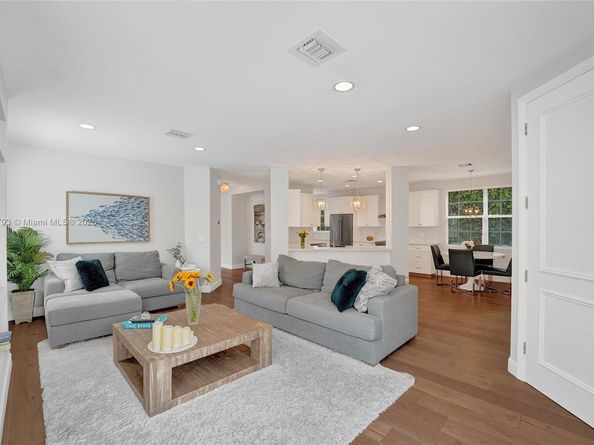 919 Adams St, Hollywood FL 33019