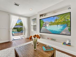 919 Adams St, Hollywood FL 33019