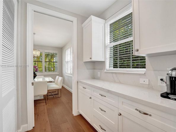 919 Adams St, Hollywood FL 33019