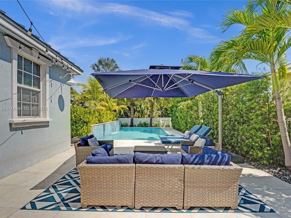 919 Adams St, Hollywood FL 33019