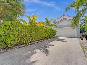 919 Adams St, Hollywood FL 33019