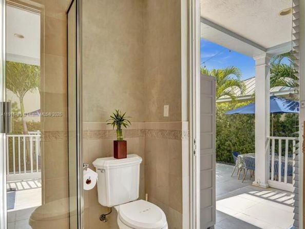 919 Adams St, Hollywood FL 33019