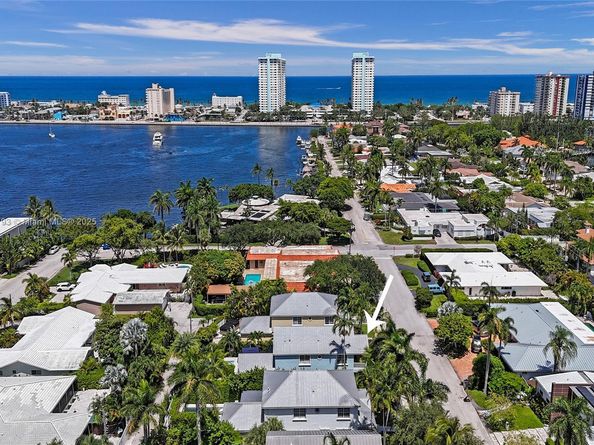 919 Adams St, Hollywood FL 33019