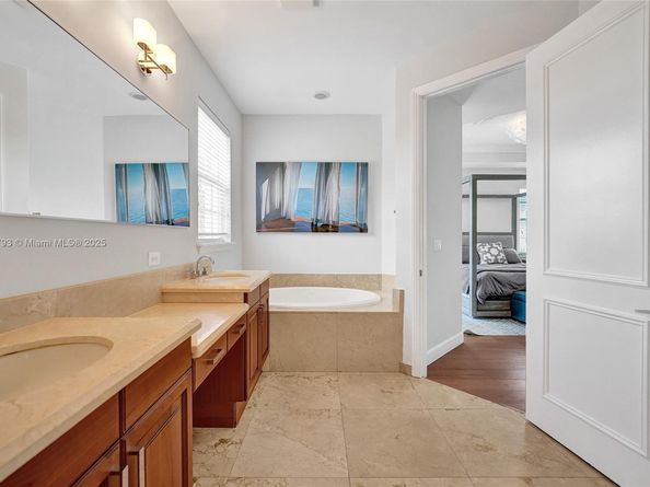 919 Adams St, Hollywood FL 33019