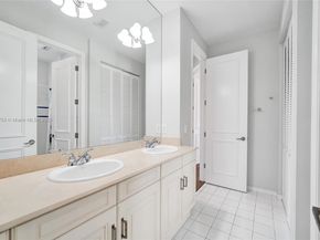 919 Adams St, Hollywood FL 33019