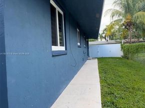 316 N 61st Ave, Hollywood FL 33024