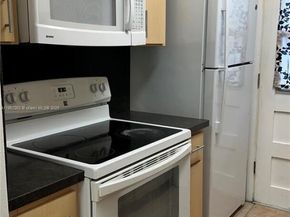 1475 NE 125th Ter 510B, North Miami FL 33161