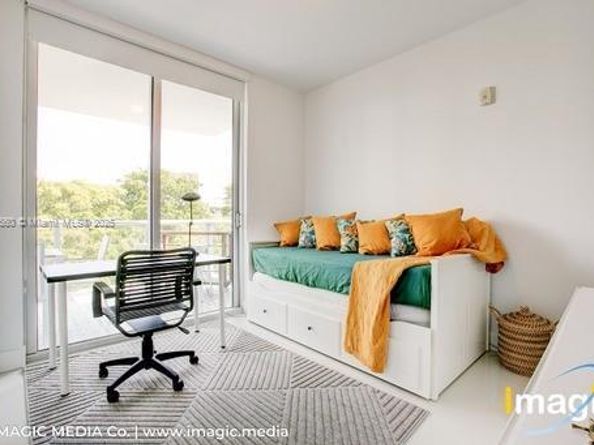 720 NE 62nd St 402, Miami FL 33138