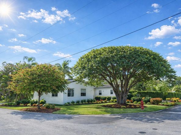 120 NW 16th St, Fort Lauderdale FL 33311