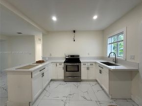 120 NW 16th St, Fort Lauderdale FL 33311