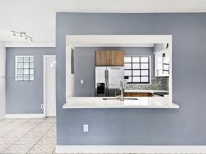 7270 Gary Ave, Miami Beach FL 33141