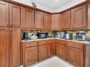 340 W 55th St, Hialeah FL 33012