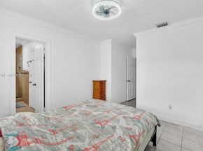 340 W 55th St, Hialeah FL 33012