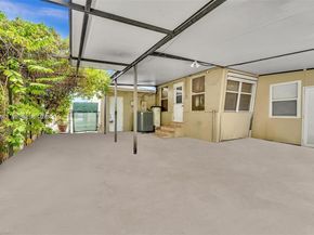 340 W 55th St, Hialeah FL 33012