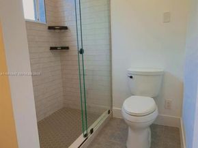 228 Riverwalk Cir, Sunrise FL 33326