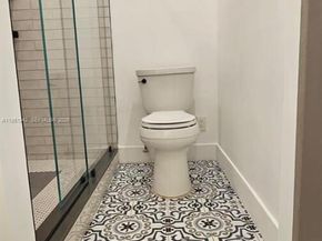 228 Riverwalk Cir, Sunrise FL 33326