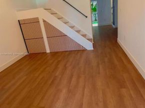 228 Riverwalk Cir, Sunrise FL 33326