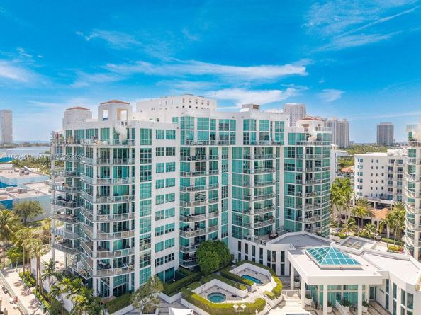 3131 NE 188th St 21103, Aventura FL 33180