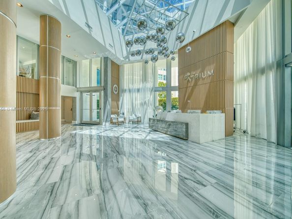 3131 NE 188th St 21103, Aventura FL 33180