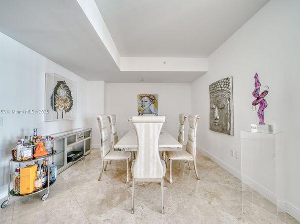 3131 NE 188th St 21103, Aventura FL 33180