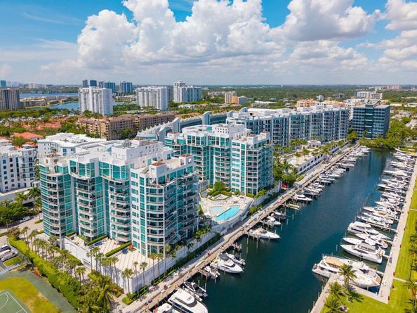 3131 NE 188th St 21103, Aventura FL 33180