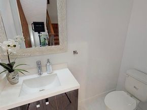 1501 N 17th Ave, Hollywood FL 33020