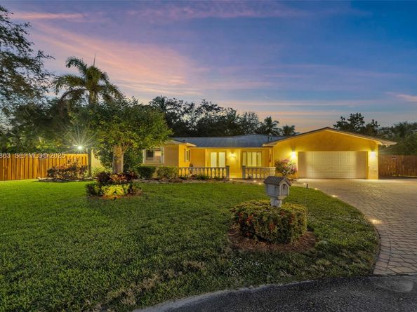 12920 SW 108th Place, Miami FL 33176