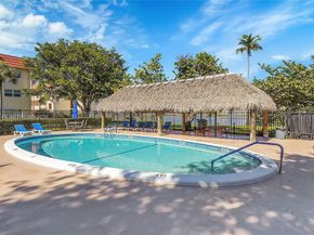 7960 N Sunrise Lakes Dr 311, Sunrise FL 33322