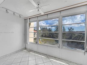 7960 N Sunrise Lakes Dr 311, Sunrise FL 33322