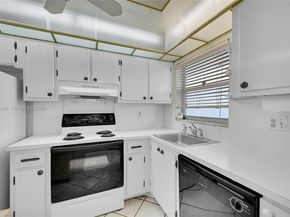 7960 N Sunrise Lakes Dr 311, Sunrise FL 33322