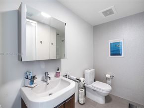 6799 Collins Ave LPH01 & LPH02, Miami Beach FL 33141