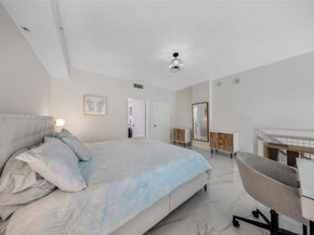 253 NE 2nd St 427, Miami FL 33132