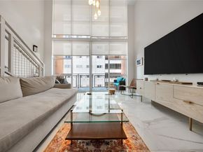 253 NE 2nd St 427, Miami FL 33132