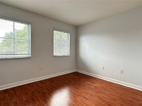 110 Jacaranda Country Club Dr 205, Plantation FL 33324