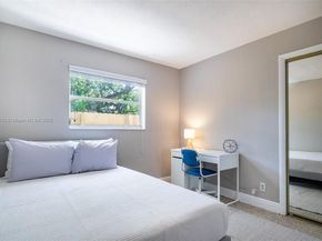 605 SW 14th Ter, Fort Lauderdale FL 33312
