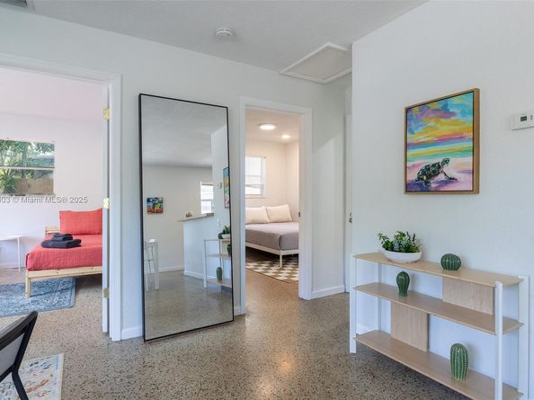 605 SW 14th Ter, Fort Lauderdale FL 33312