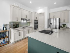 8261 Canopy Ter, Parkland FL 33076