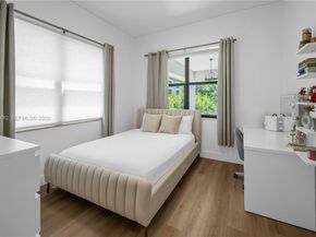8261 Canopy Ter, Parkland FL 33076