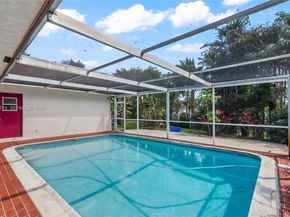 8310 SW 26th Pl, Davie FL 33328