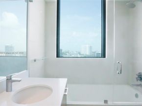 501 NE 31 1709, Miami FL 33137