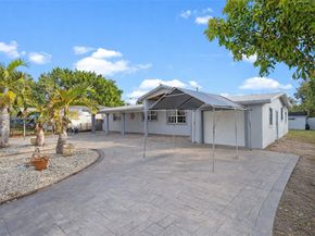 330 NW 13th St, Homestead FL 33030