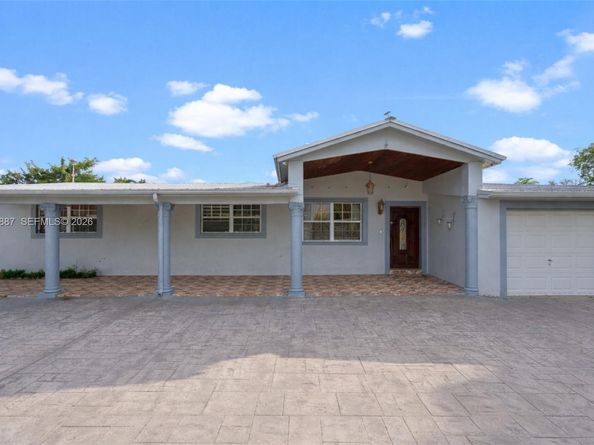 330 NW 13th St, Homestead FL 33030