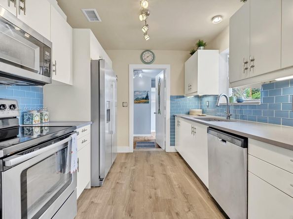 515 S 58th Ter, Hollywood FL 33023