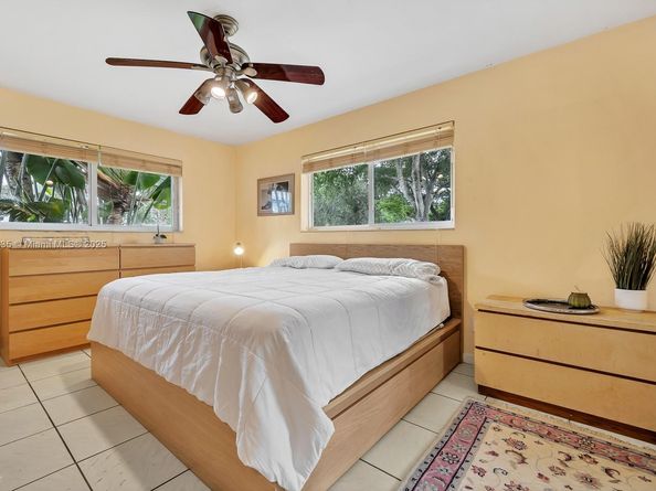 515 S 58th Ter, Hollywood FL 33023