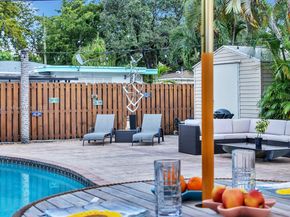 515 S 58th Ter, Hollywood FL 33023