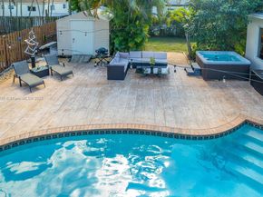 515 S 58th Ter, Hollywood FL 33023