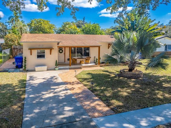 515 S 58th Ter, Hollywood FL 33023