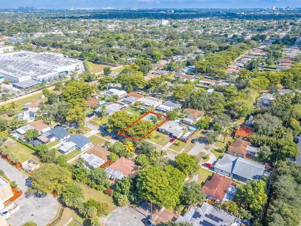 515 S 58th Ter, Hollywood FL 33023